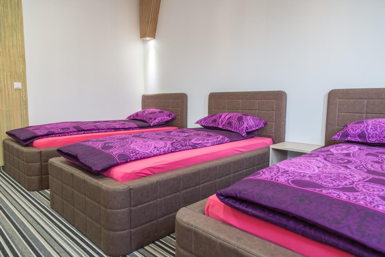 Hostel Tron Travnik Exteriér fotografie