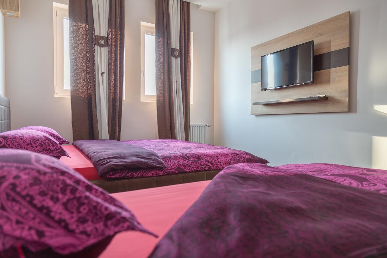 Hostel Tron Travnik Exteriér fotografie