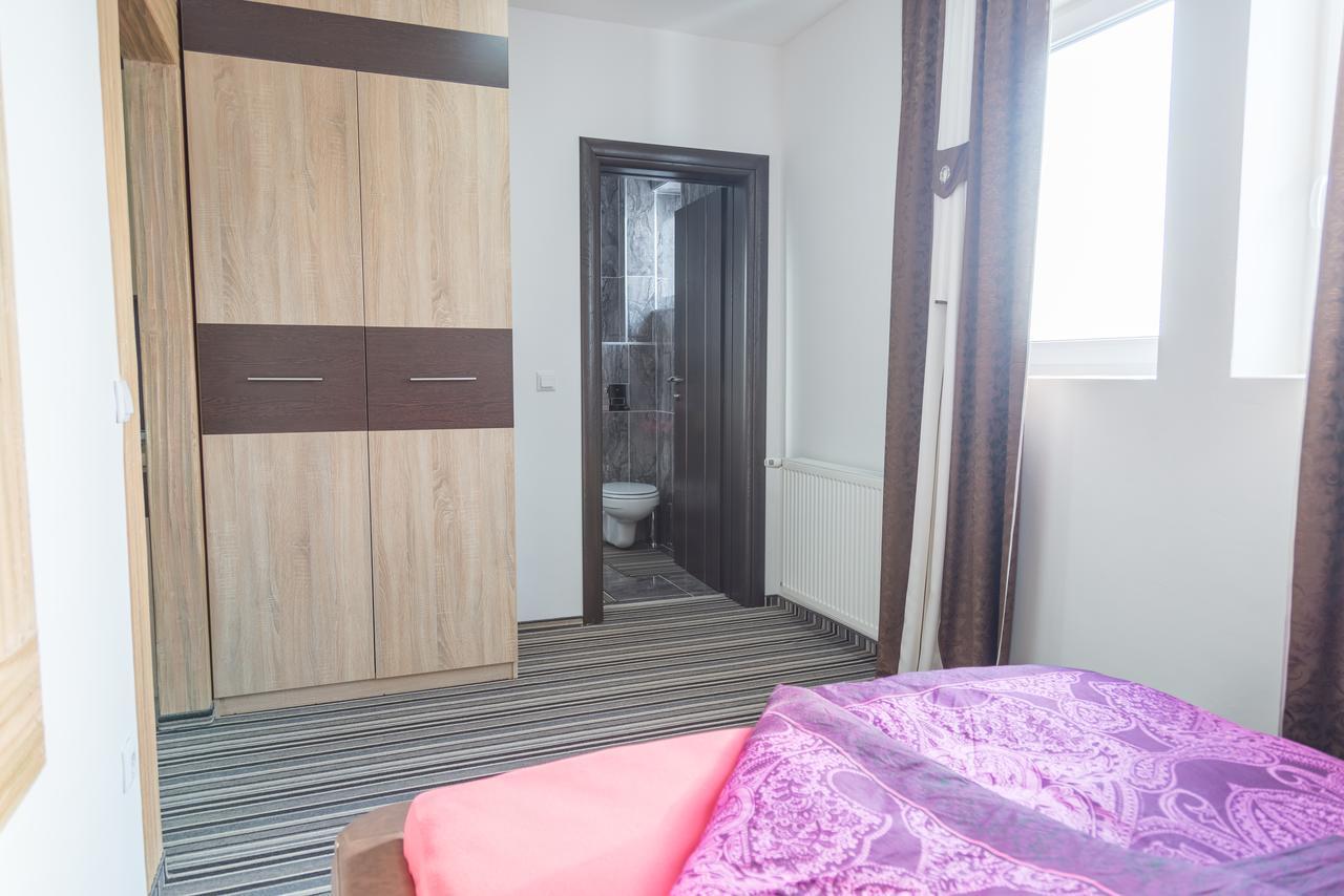 Hostel Tron Travnik Exteriér fotografie